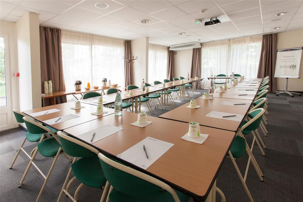 Campanile Tours Sud ~ Joue-Les-Tours Hotell Exteriör bild