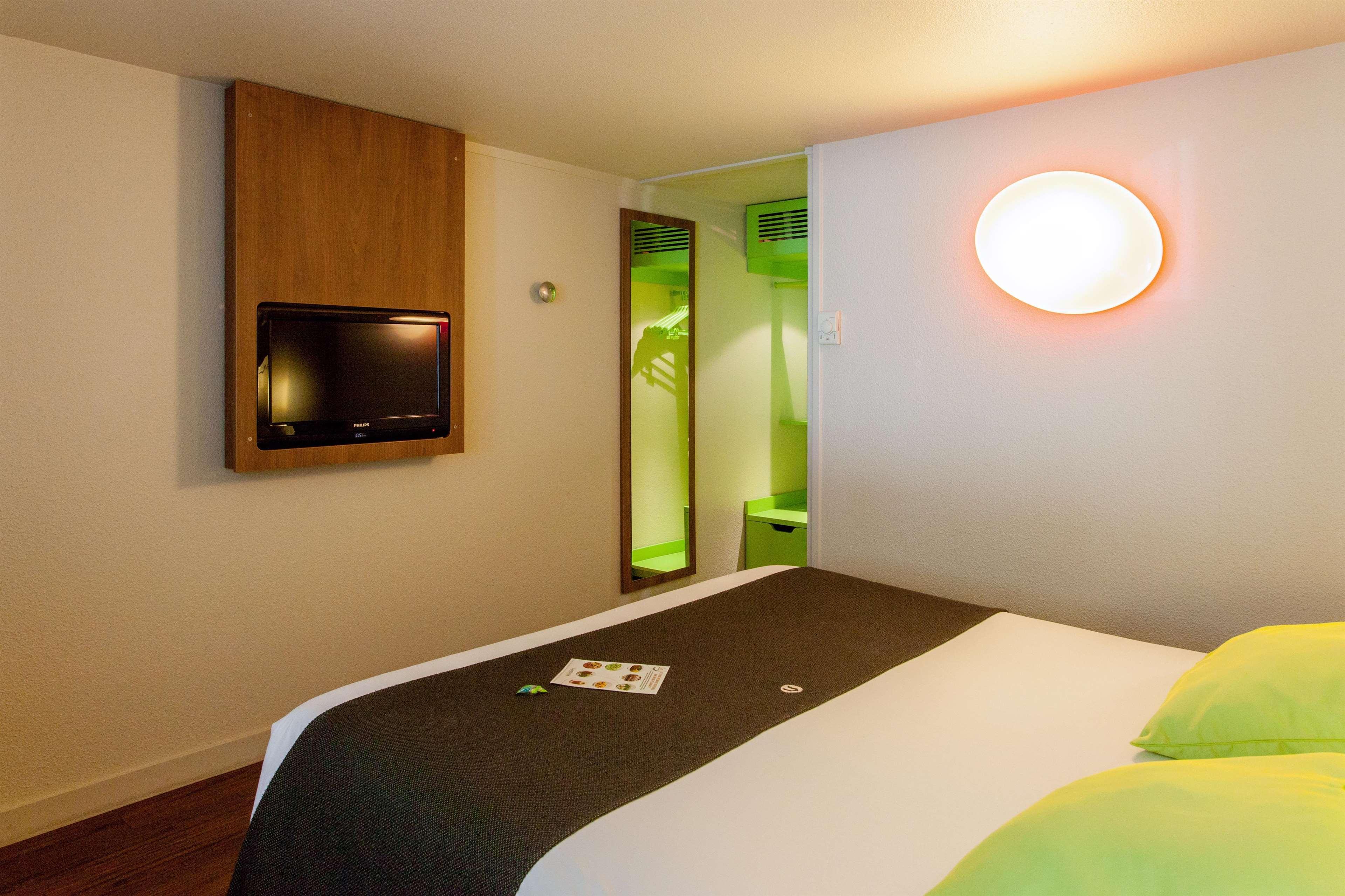 Campanile Tours Sud ~ Joue-Les-Tours Hotell Exteriör bild